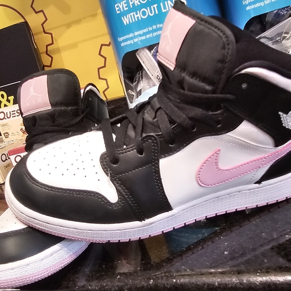 Jordan 1 mid artic pink - Picture 3 of 5